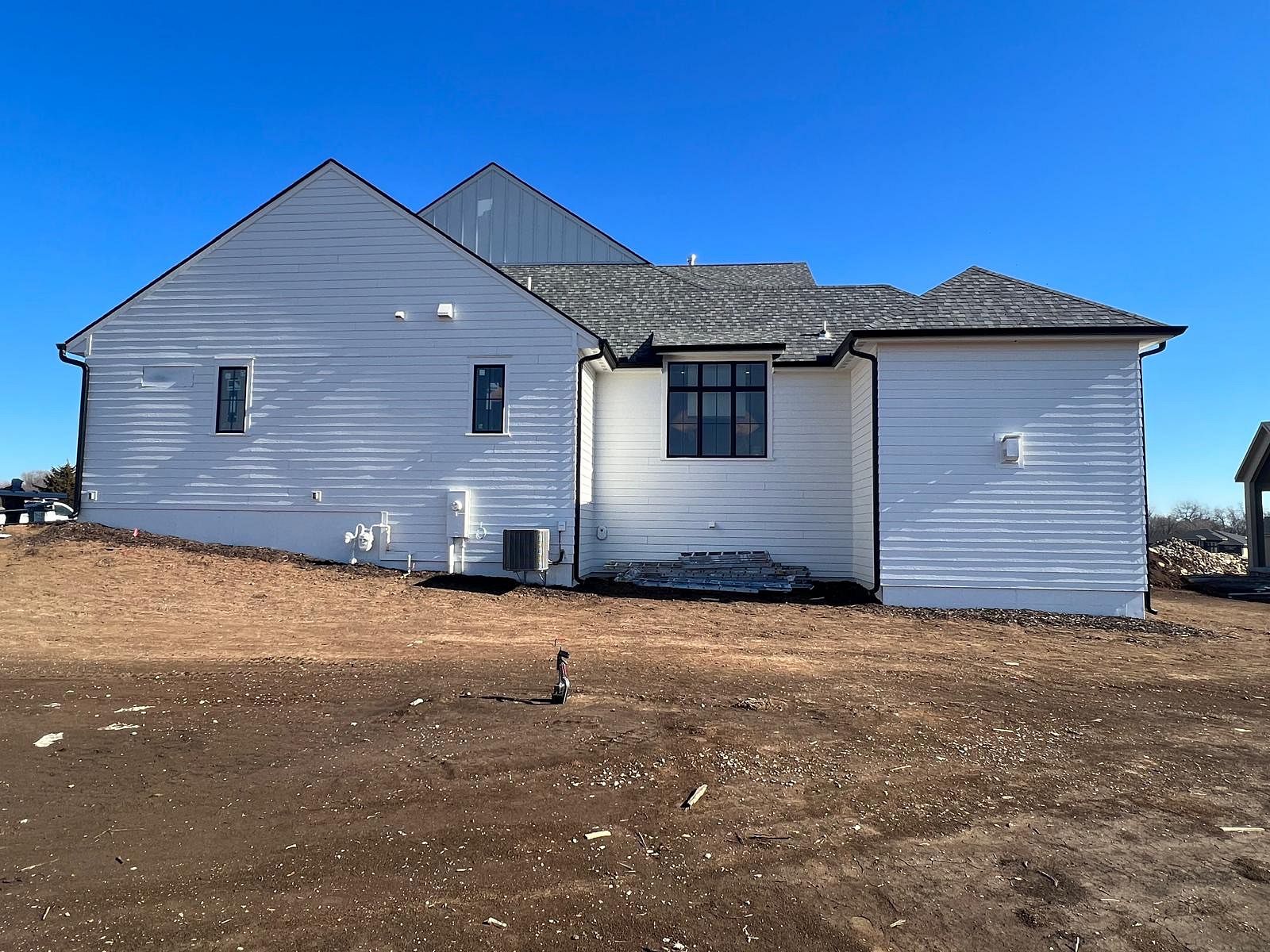 Pyramid Roofing | Overland Park Roofing New residential roof installation in the Woodmyre neighborhood of Overland Park by our local roofing team.